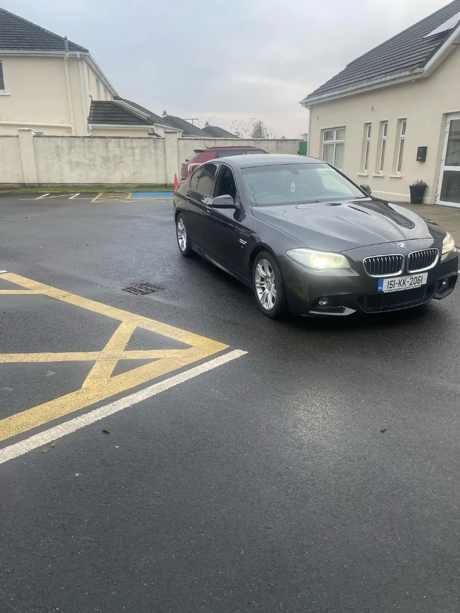 2015 BMW 520 D - Image 2
