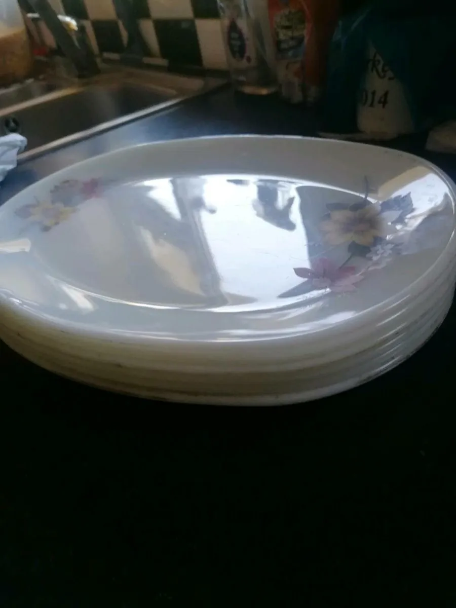 Pyrex plates x6 - Image 2