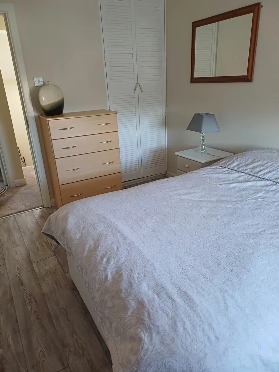 Accommodation to let - Image 1