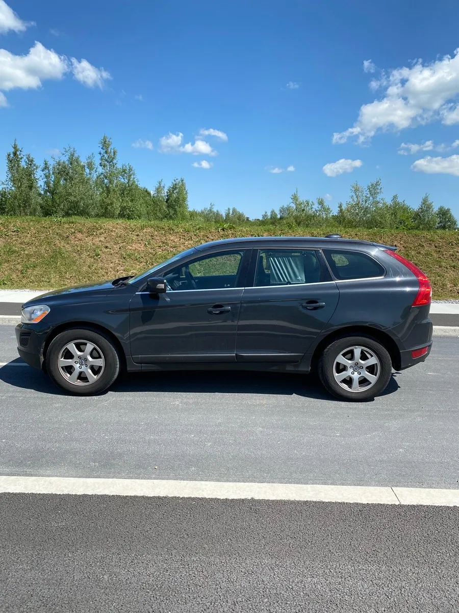 2012 Volvo xc60 - Image 4