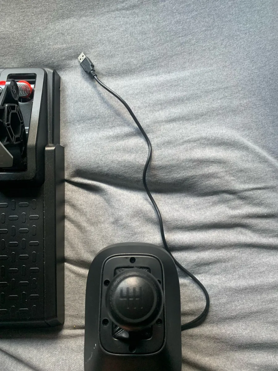 gaming steering wheel - Image 4
