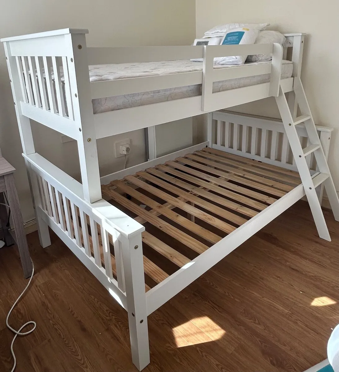Triple bunk bed - Image 2