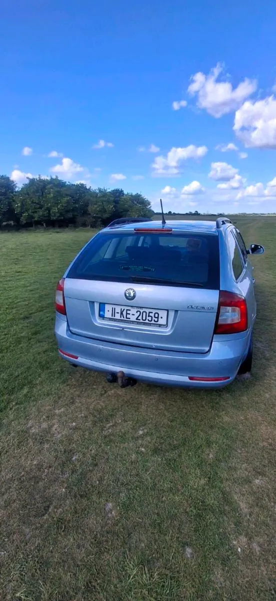 2011 skoda octavia - Image 2