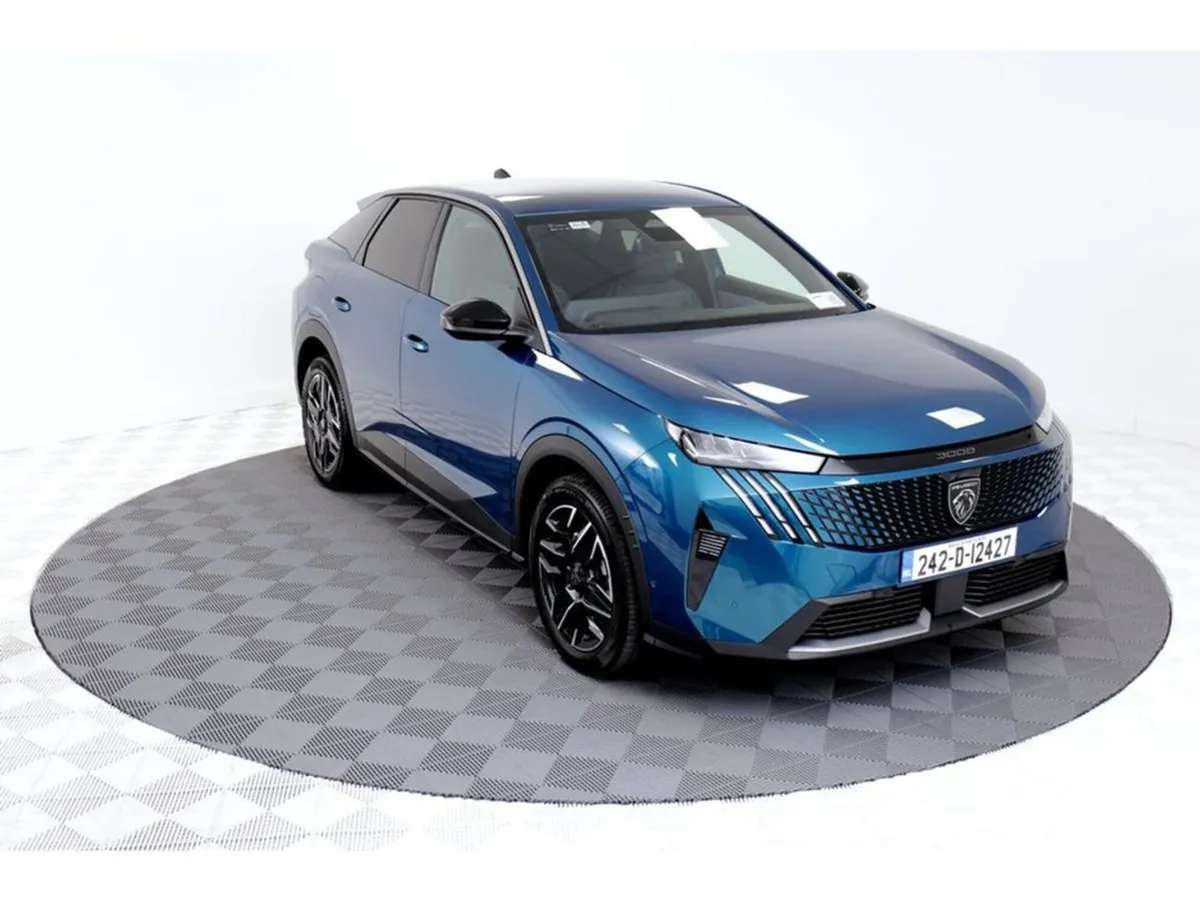 Peugeot 3008 Allure 1.2 Mhev Auto 136HP - Image 1