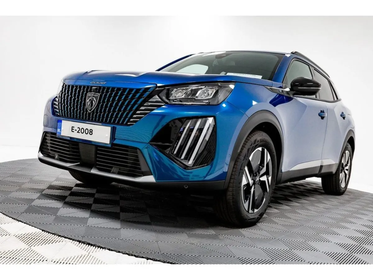 Peugeot 2008 E-allure Auto 156HP 54kw - Protectio - Image 3