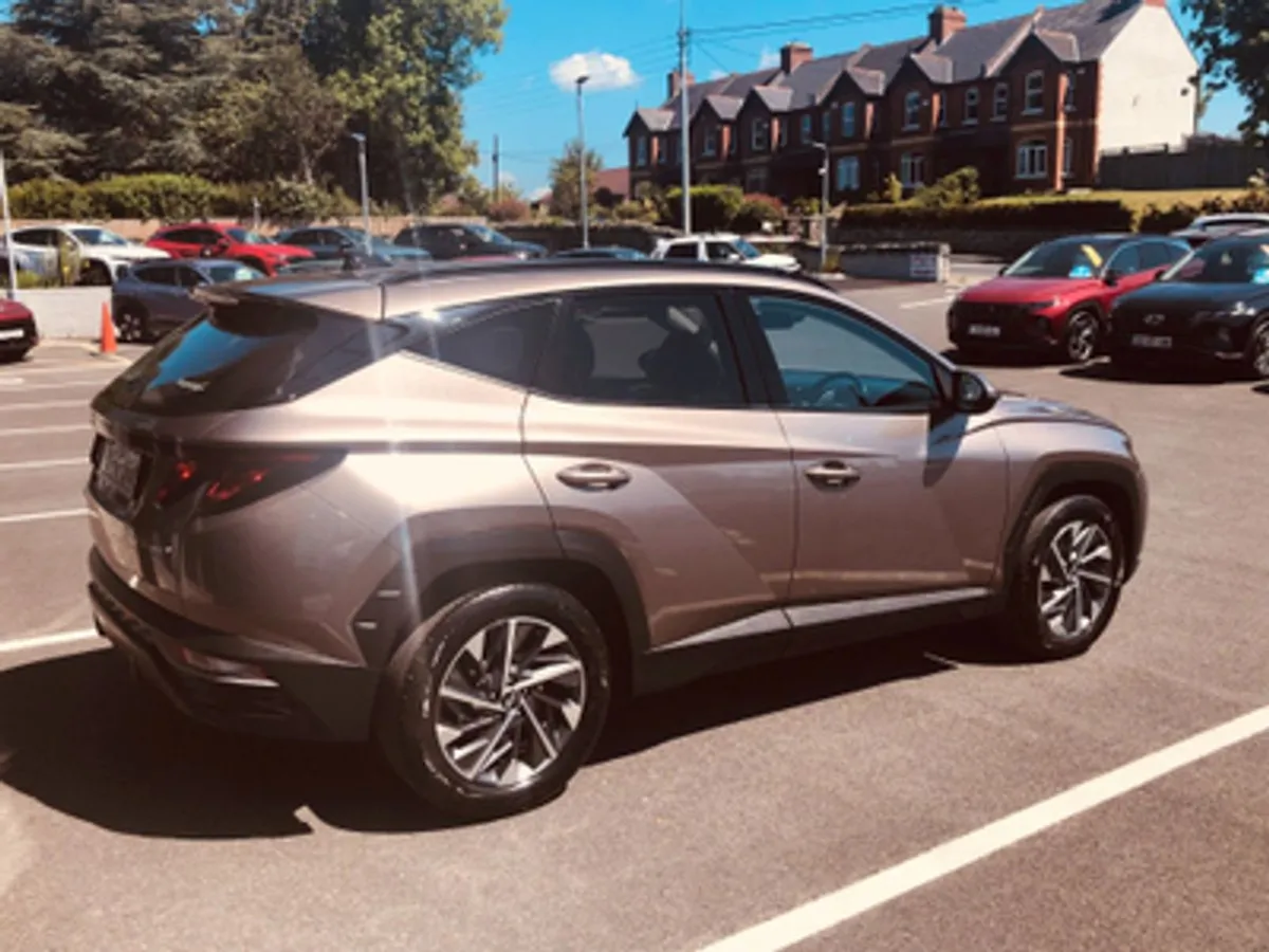 Hyundai Tucson Executive 1.6 Diesel - Image 4