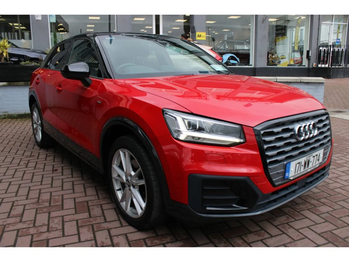 Audi Q2 1.6 TDI 116 S Line 5DR Estate // Panorami - Image 2