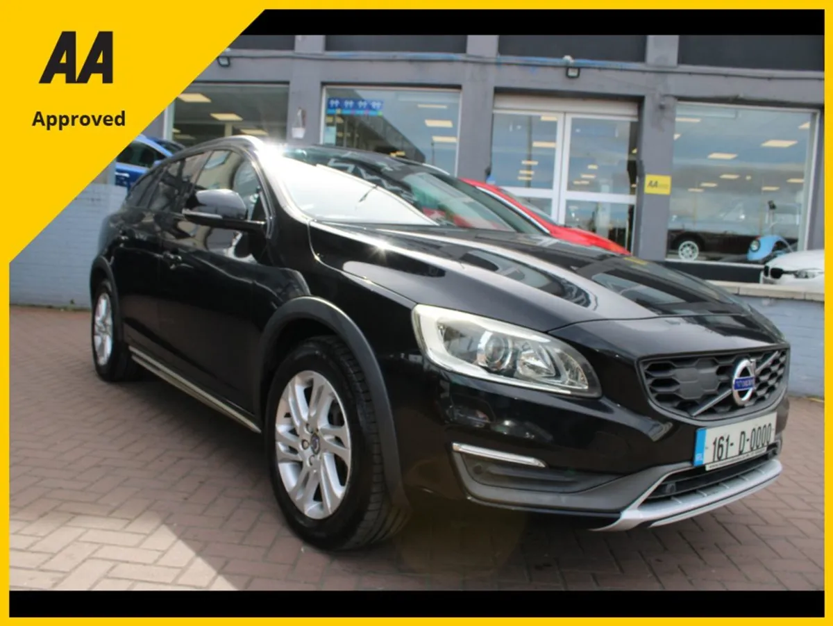 Volvo V60 2.0d4 SE Cross Country 5DR Estate Autom - Image 1