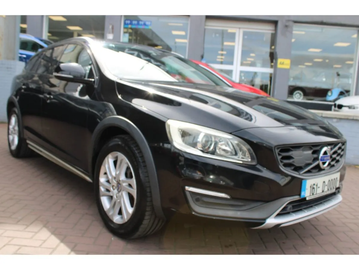 Volvo V60 2.0d4 SE Cross Country 5DR Estate Autom - Image 4
