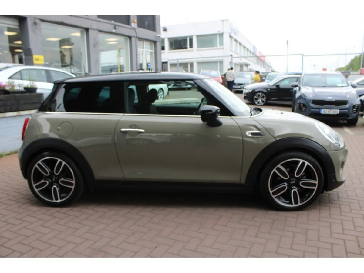 MINI Cooper 1.5d Cooper Sport 3DR Automatic // St - Image 3