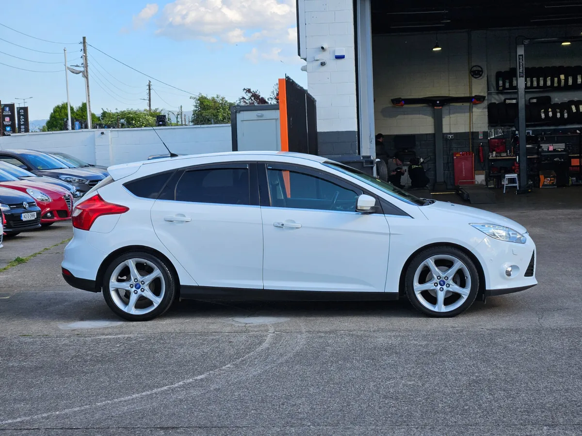 Ford Focus 1.6 Titanium X High Spec - Image 4