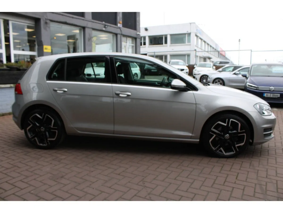 Volkswagen Golf 1.6 TDI Trendine 5DR Hatchback 11 - Image 3