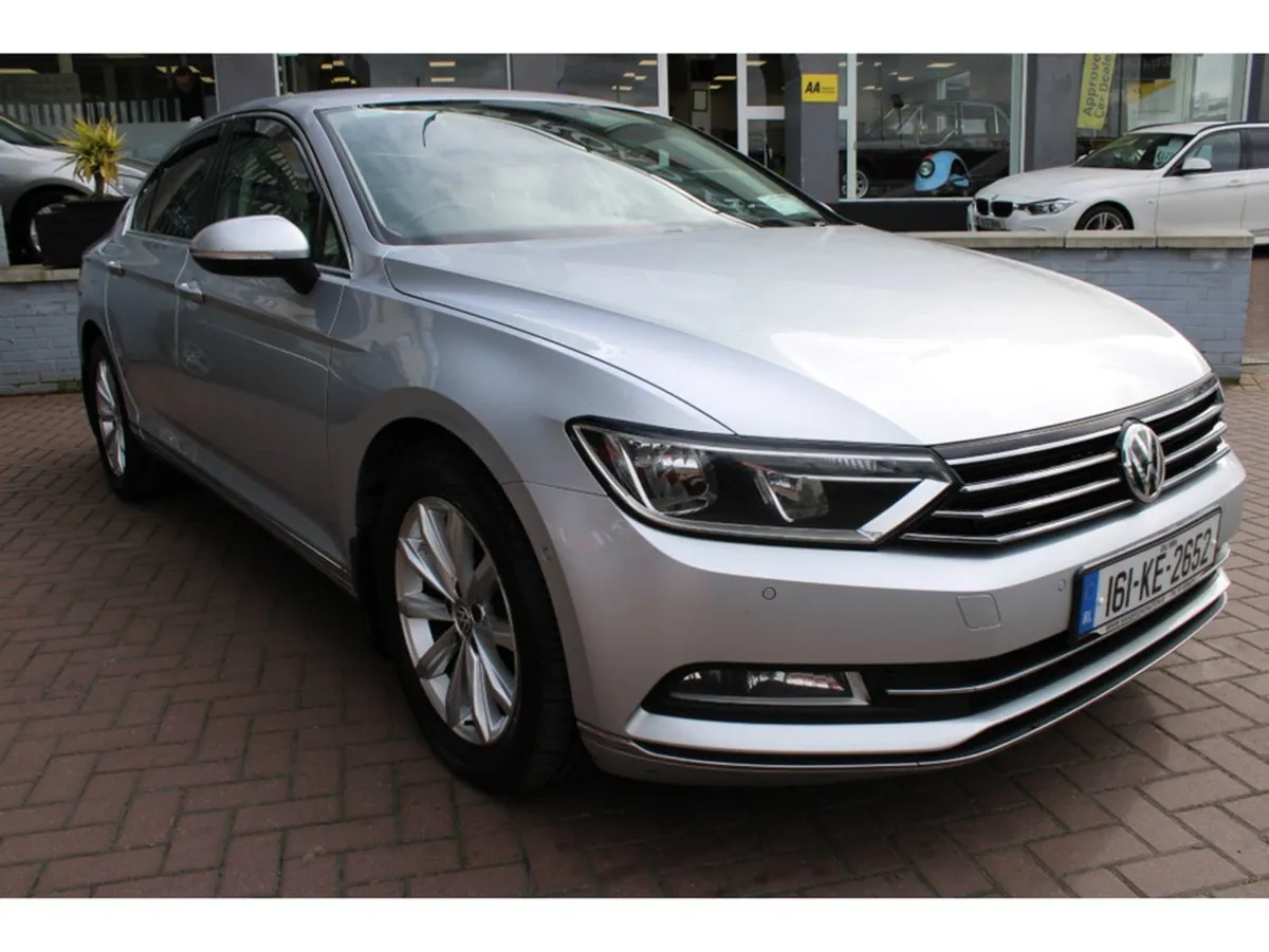 Volkswagen Passat 1.6 TDI Highline 120BHP 4DR Sal - Image 2