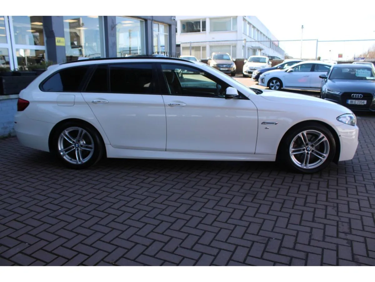 BMW 5 Series 523i M Sport 5DR Estate Automatic // - Image 3
