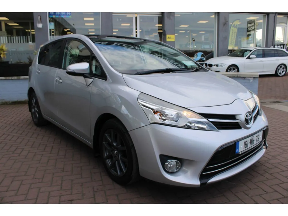 Toyota Verso 1.6 D-4d SOL Skyview 5DR Mpv/estate - Image 2