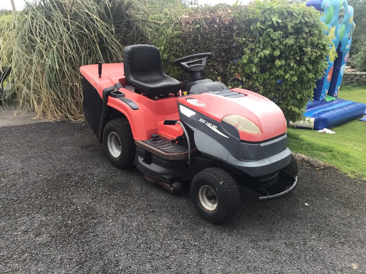 Castlegarden hydro 13/5 HP ride on lawnmower - Image 1
