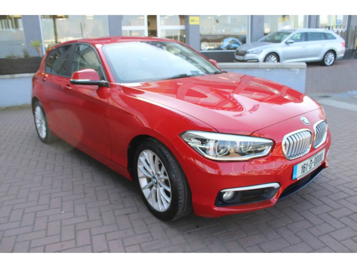 BMW 1 Series 118i Fashionita 5DR Hatchback Automa - Image 2
