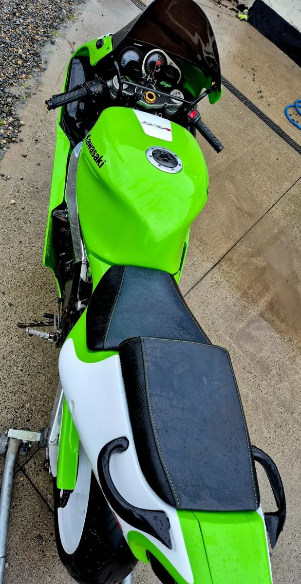 Kawasaki zx7r - Image 4