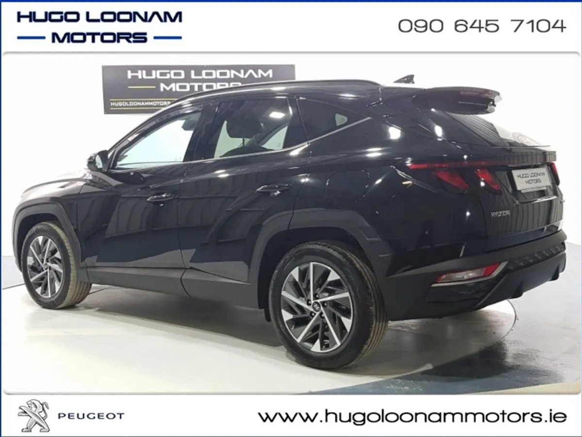 Hyundai Tucson Ix35 Executive 5DR - Image 3