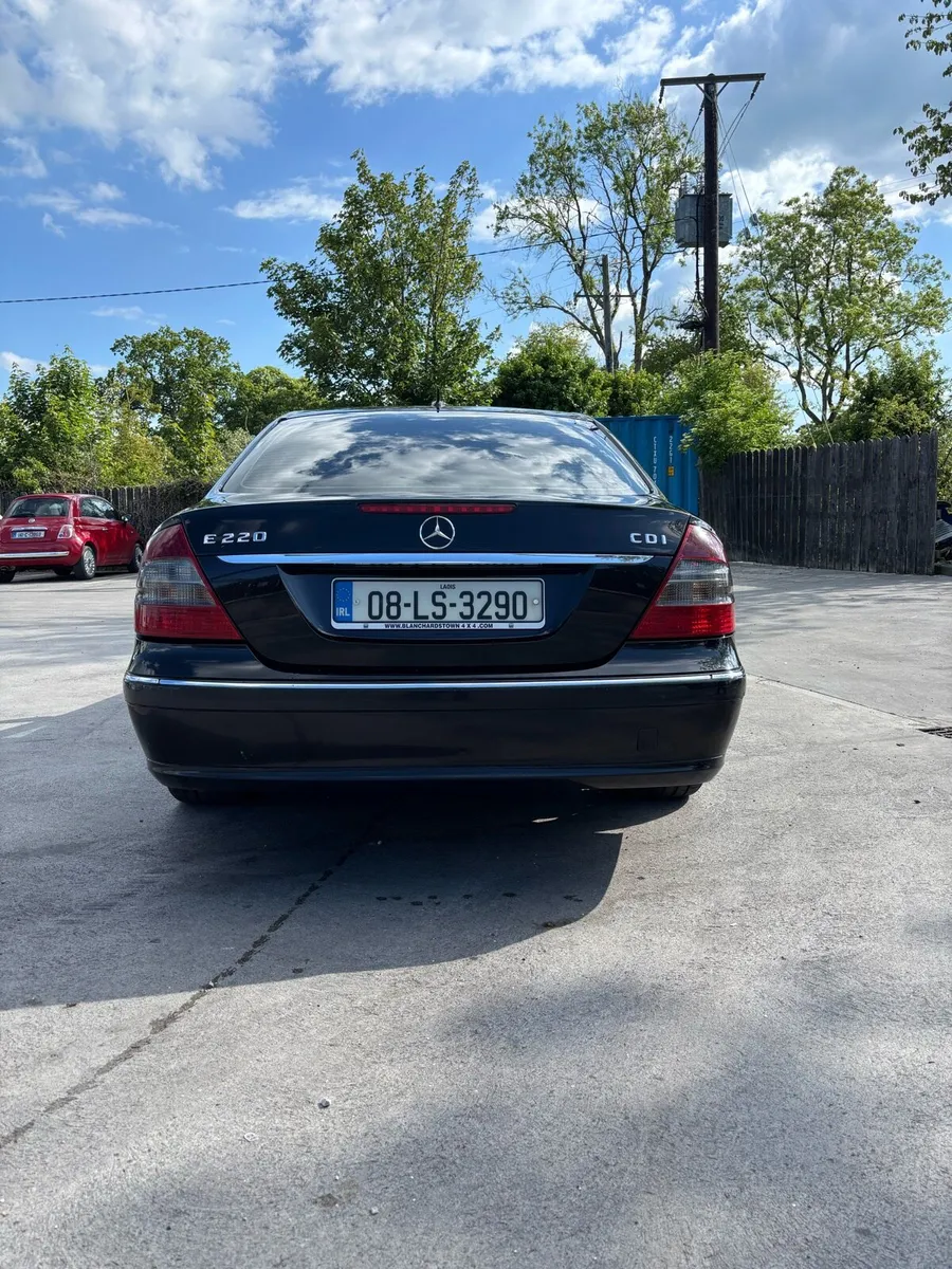 Mercedes E 220 CDI 2008 Automatic - Image 3