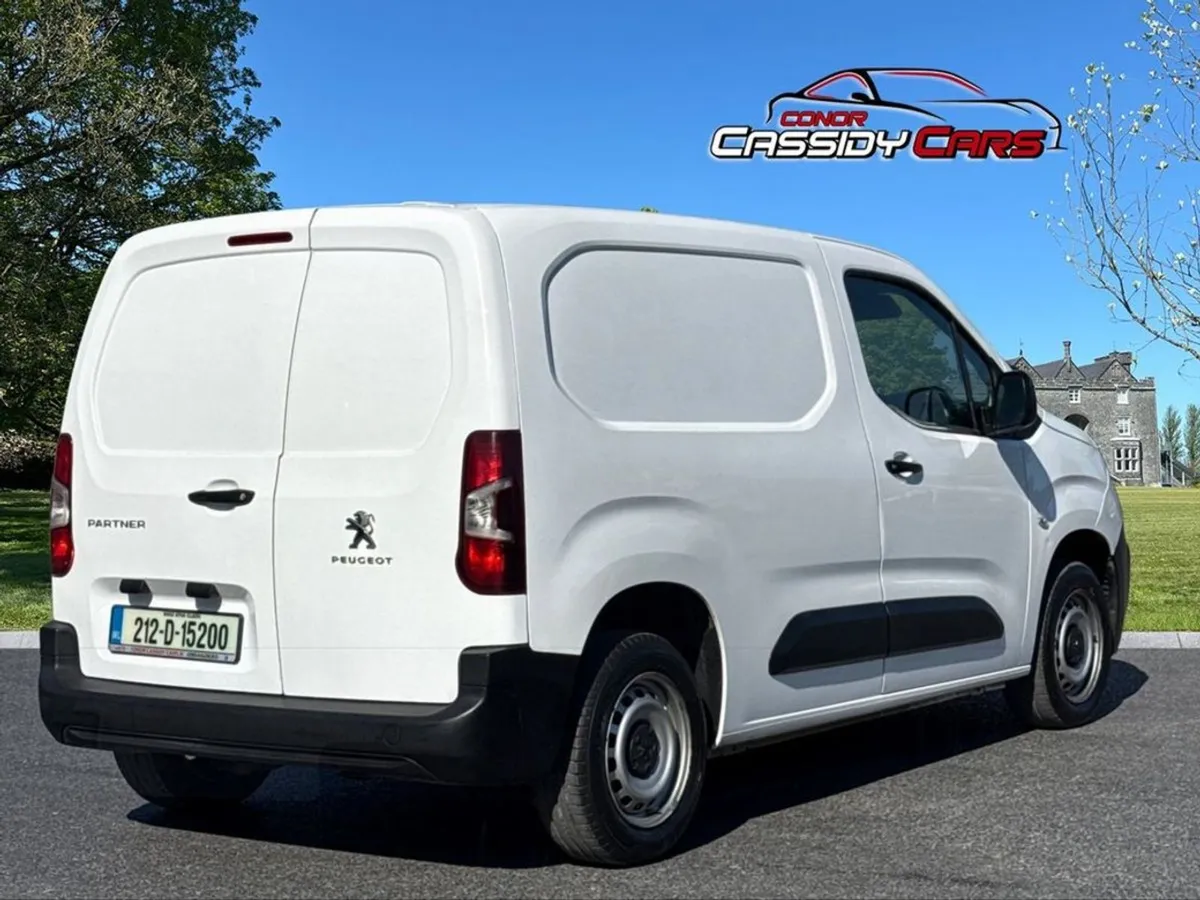 Peugeot Partner 1.5 Blue HDI  3 Seater VAT Invoic - Image 2