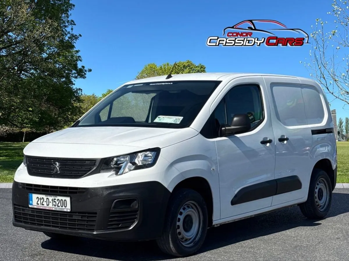 Peugeot Partner 1.5 Blue HDI  3 Seater VAT Invoic - Image 4