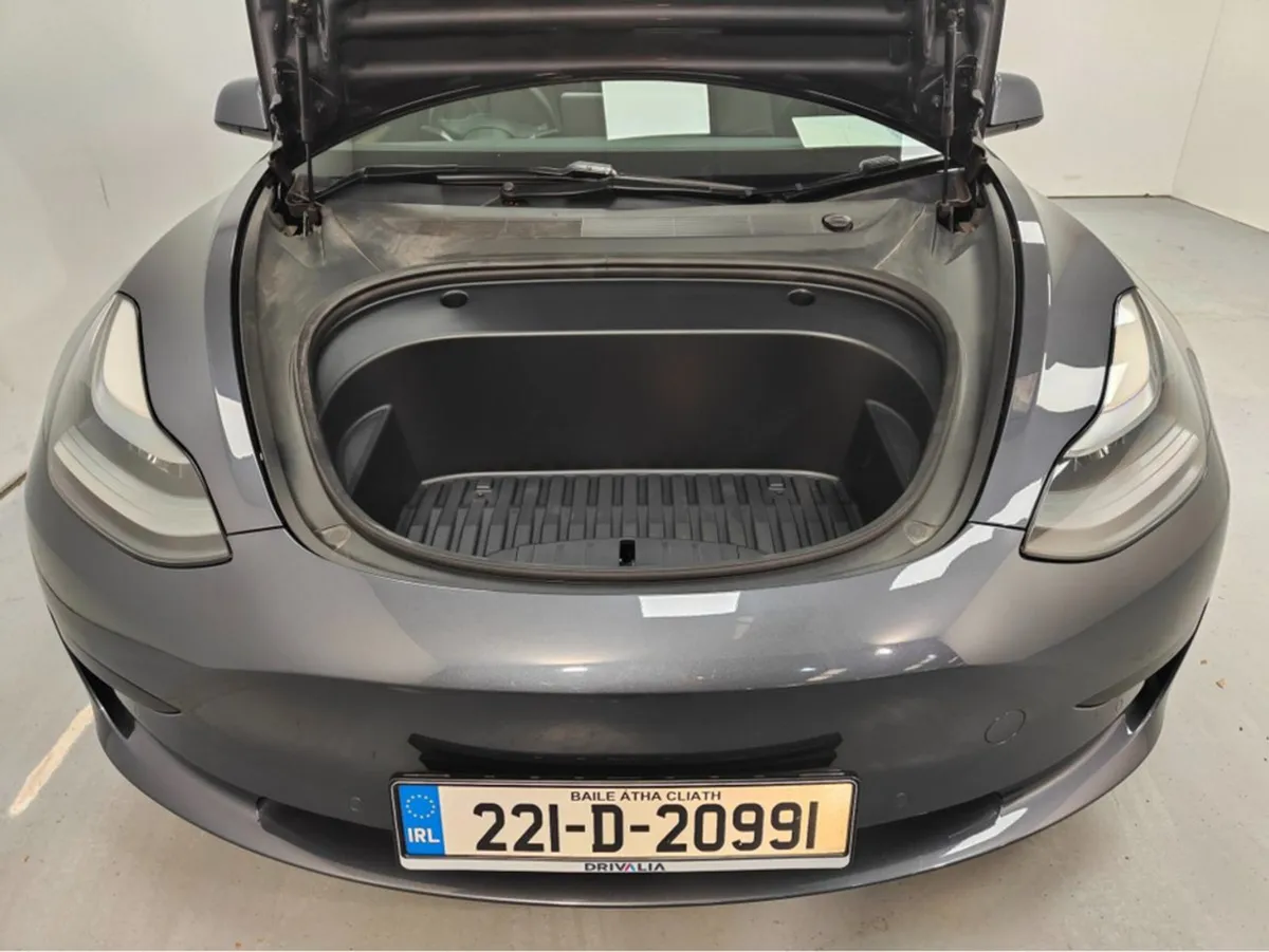 Tesla Model 3 Electric Saloon RWD 4DR - Image 3