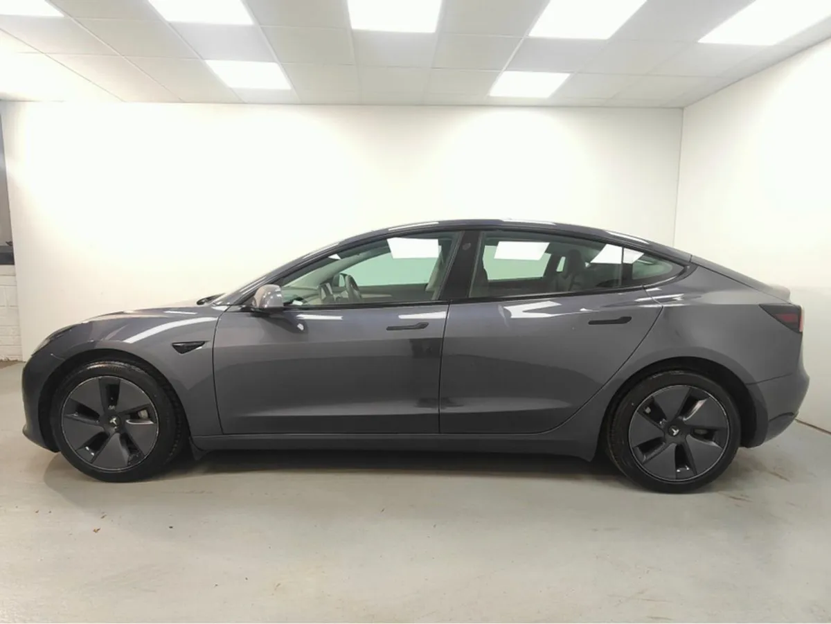 Tesla Model 3 Electric Saloon RWD 4DR - Image 4