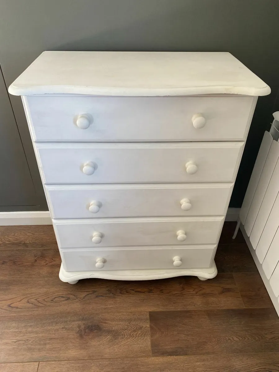Chest of drawers - Image 1