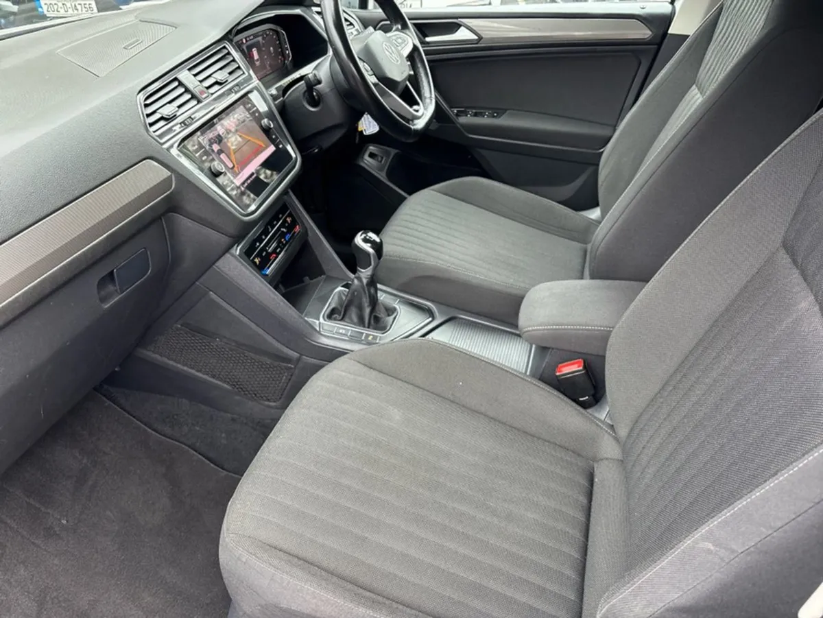 Volkswagen Tiguan Allspace Life 2.0 TDI Manual 6s - Image 3