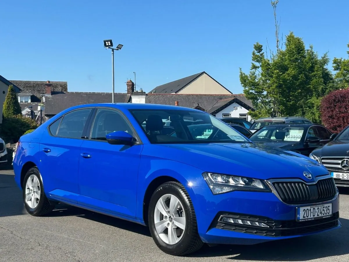 Skoda Superb ACT 1.5tsi 150HP 4DR - Image 3
