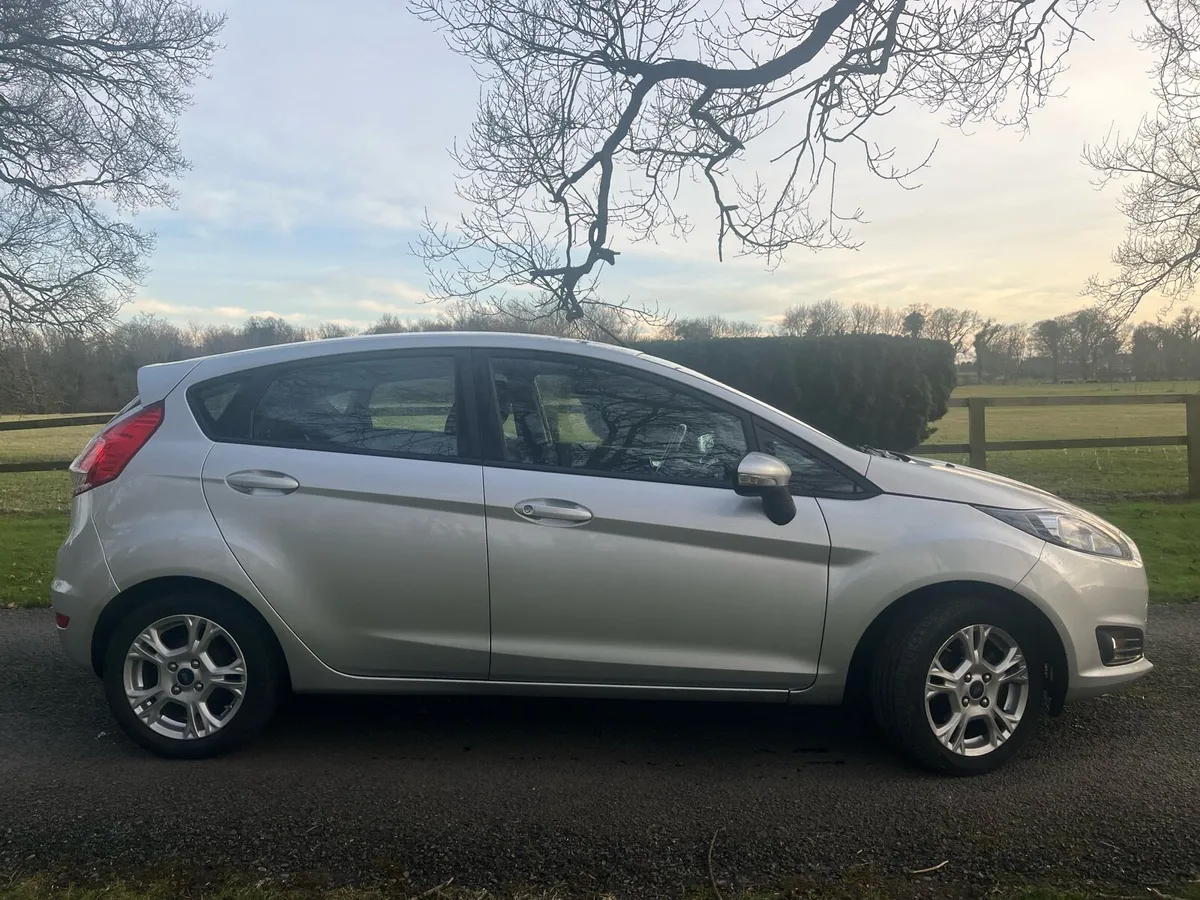 2015 FORD FIESTA 1- OWNER NCT 01/26 - Image 2
