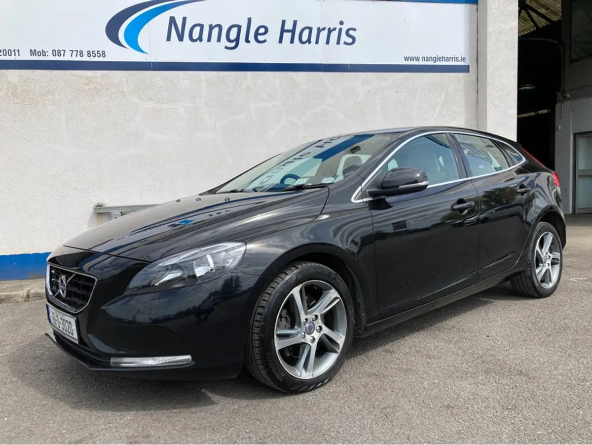 Volvo V40 Full Leather. Finance Available. Trade - Image 1
