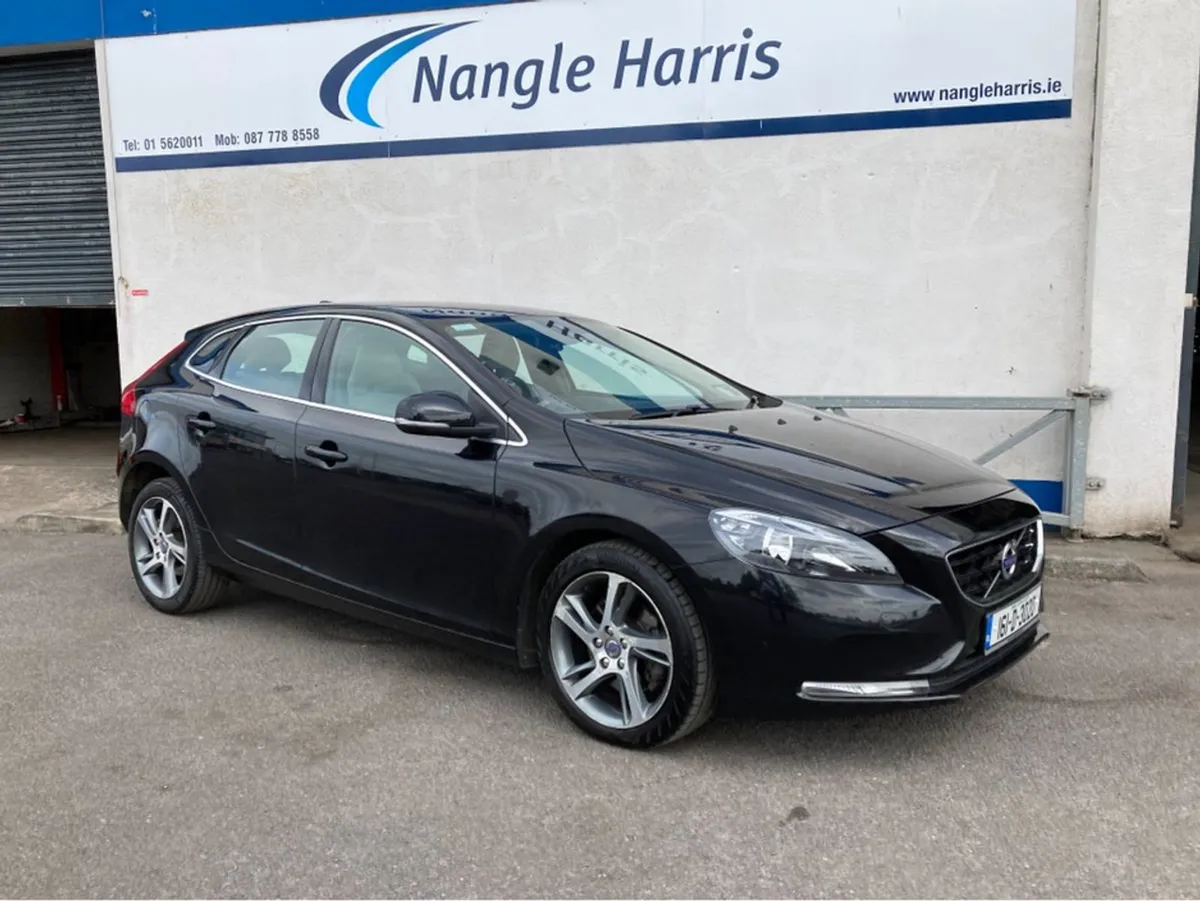 Volvo V40 Full Leather. Finance Available. Trade - Image 4