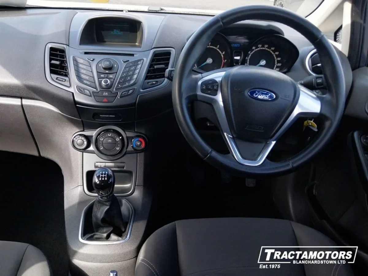 Ford Fiesta Zetec 1.0 65ps M5 4DR MCA - Image 2