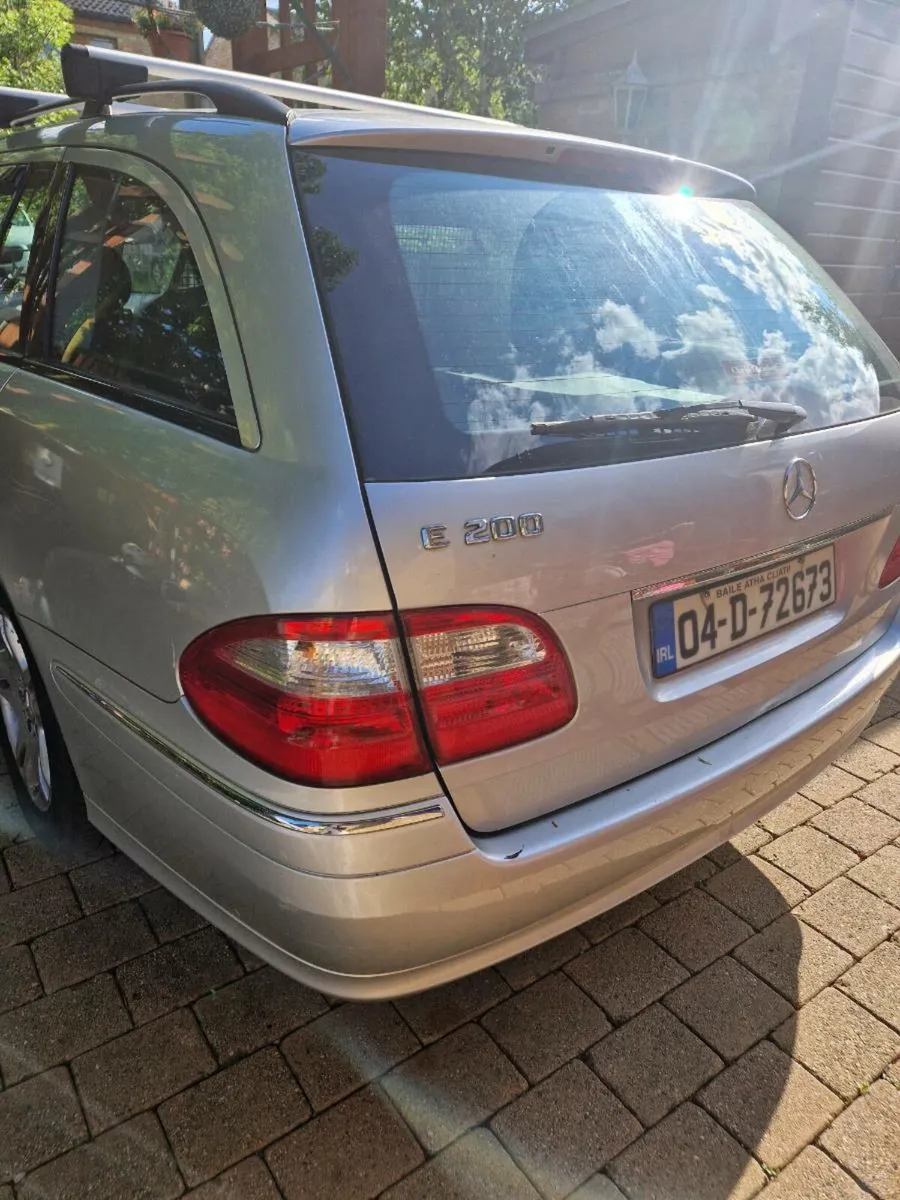 Mercedes E200BE estate, 7 seater. - Image 4
