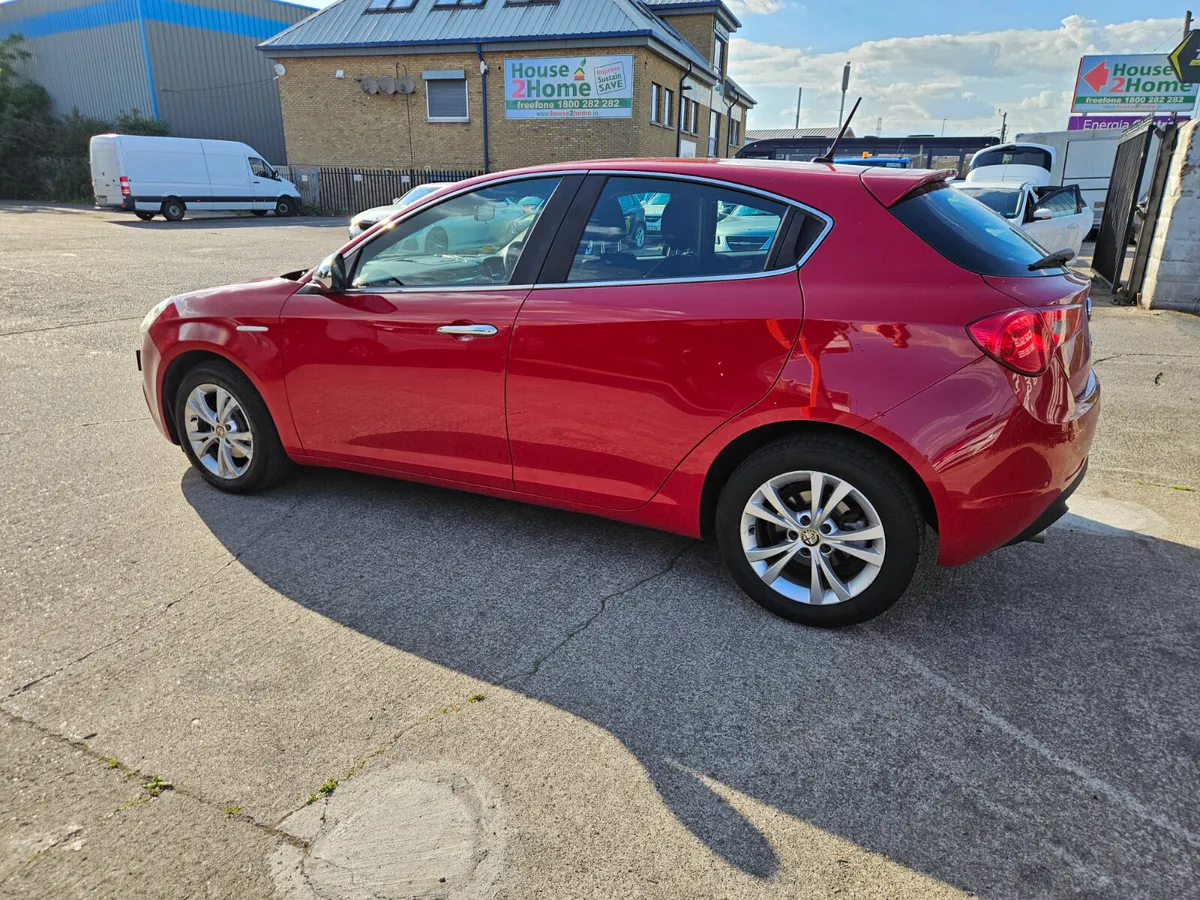 Alfa Romeo Giulietta 1.6 JTDM - Image 2