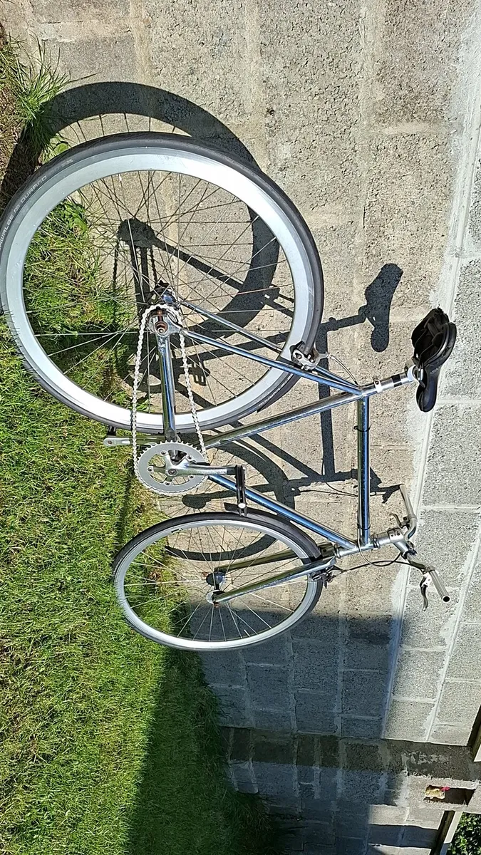 Rare funked up race bike - Image 2