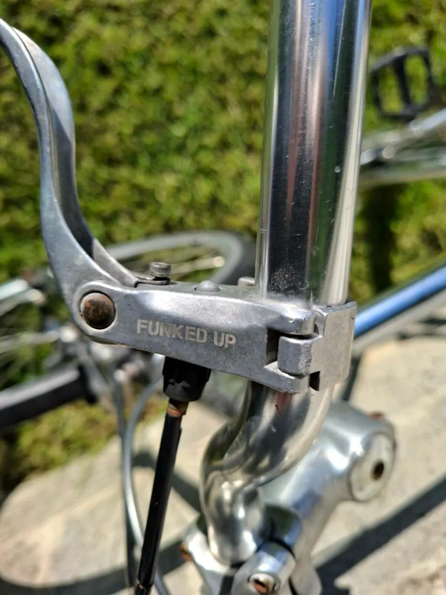 Rare funked up race bike - Image 4