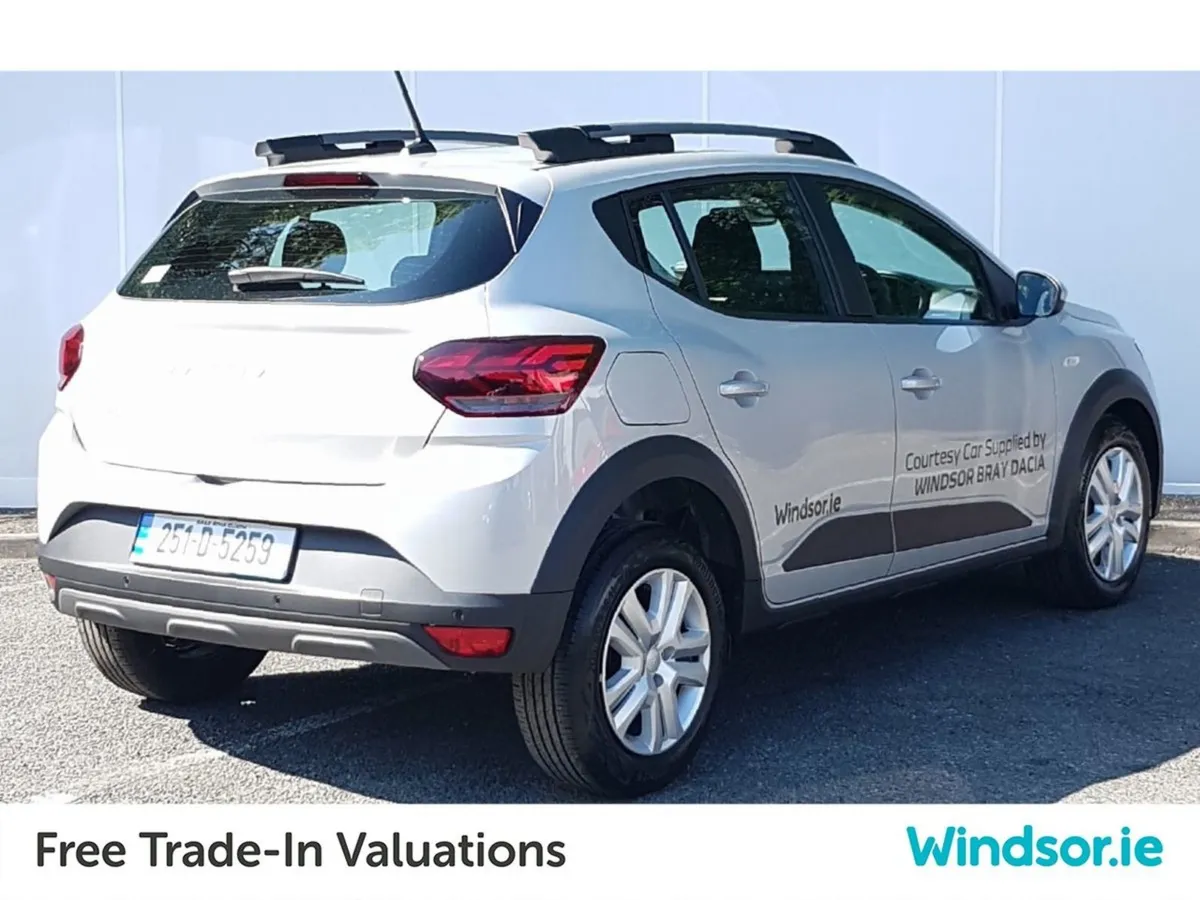 Dacia Sandero Stepway TCe 90 Stepway Expression - Image 3