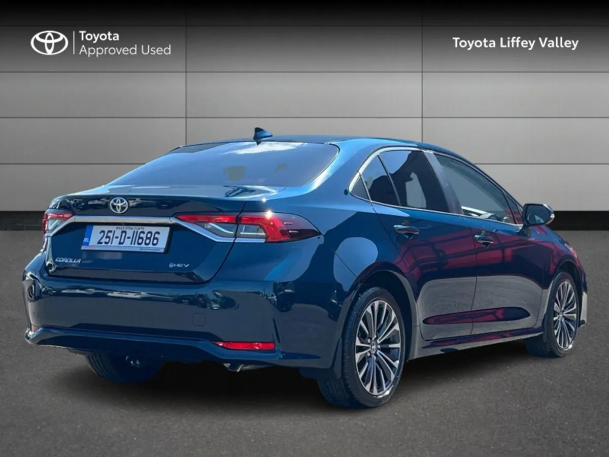 Toyota Corolla Corolla Saloon Luna Sport - Image 2