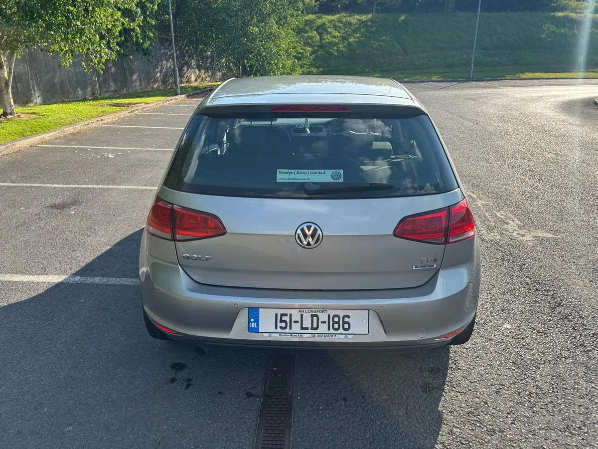 Volkswagen Golf 2015 - Image 2