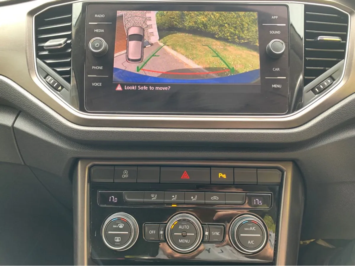 Volkswagen T-Roc Design 1.0 TSI Manual 6speed FWD - Image 3