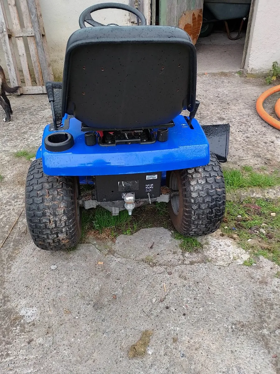 Hayter garden tractor 20hp for  sale€1,000 - Image 2