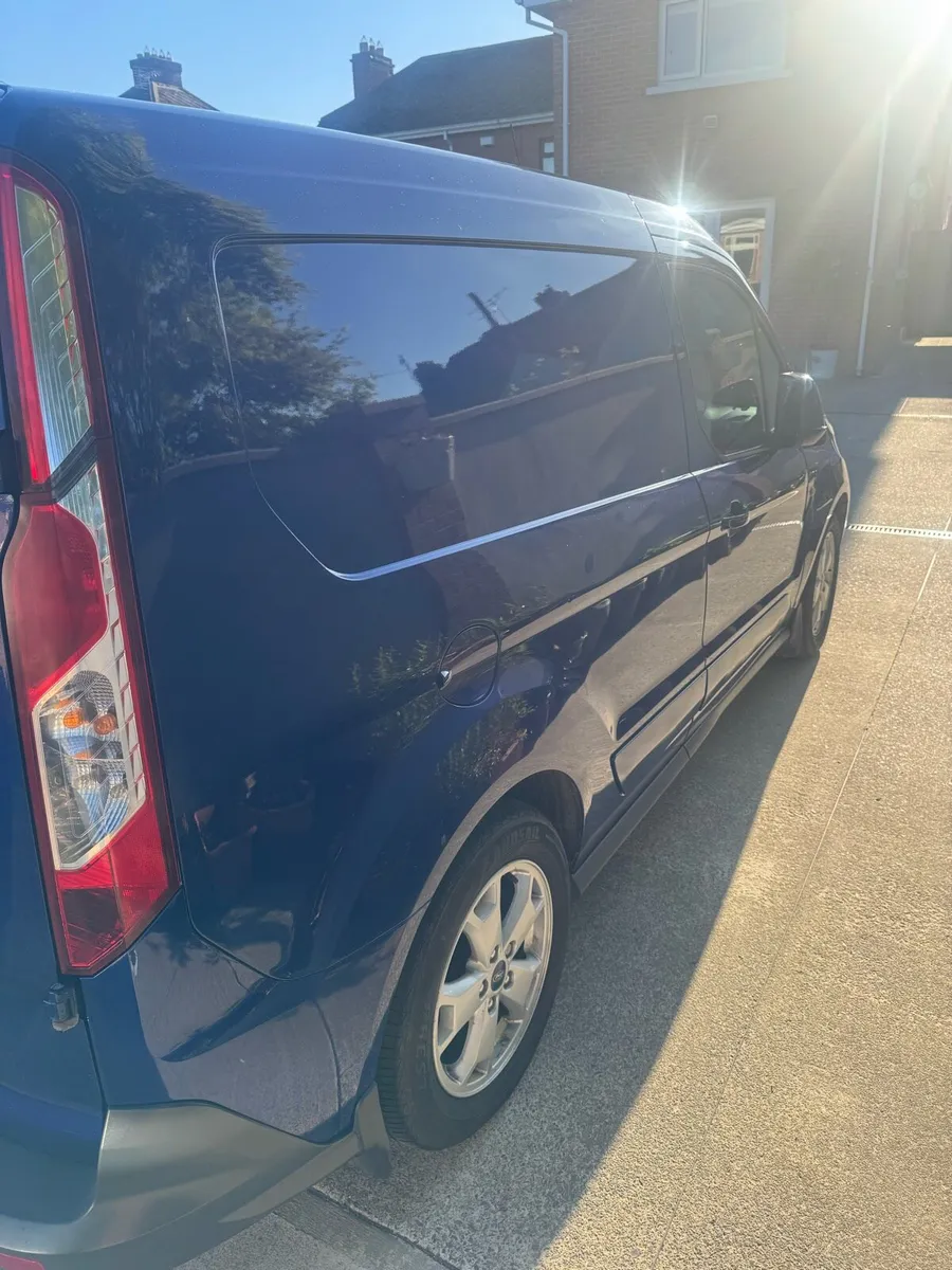 Ford Transit Connect - Image 3