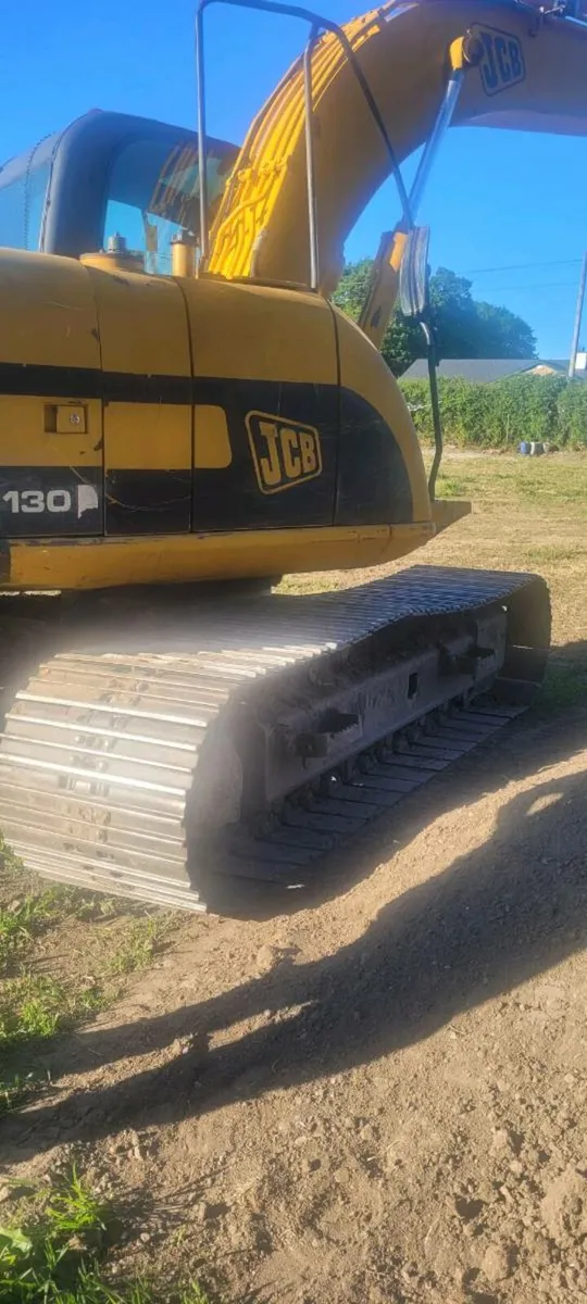 JCB JS130 / LOW LOADER - Image 3