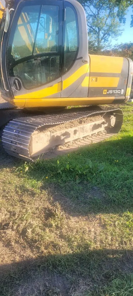 JCB JS130 / LOW LOADER - Image 4