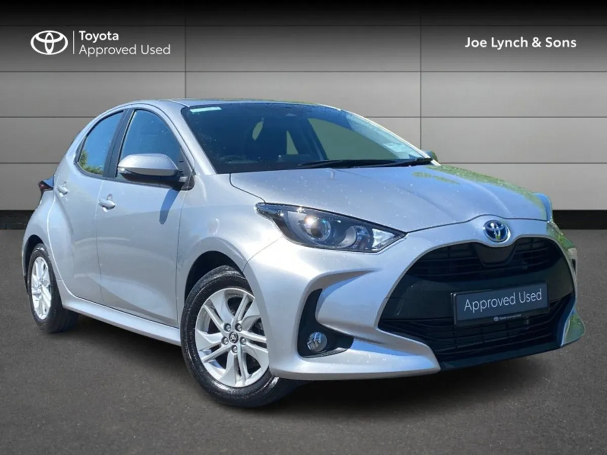 Toyota Yaris Yaris 1.5 Hybrid Luna - Image 1