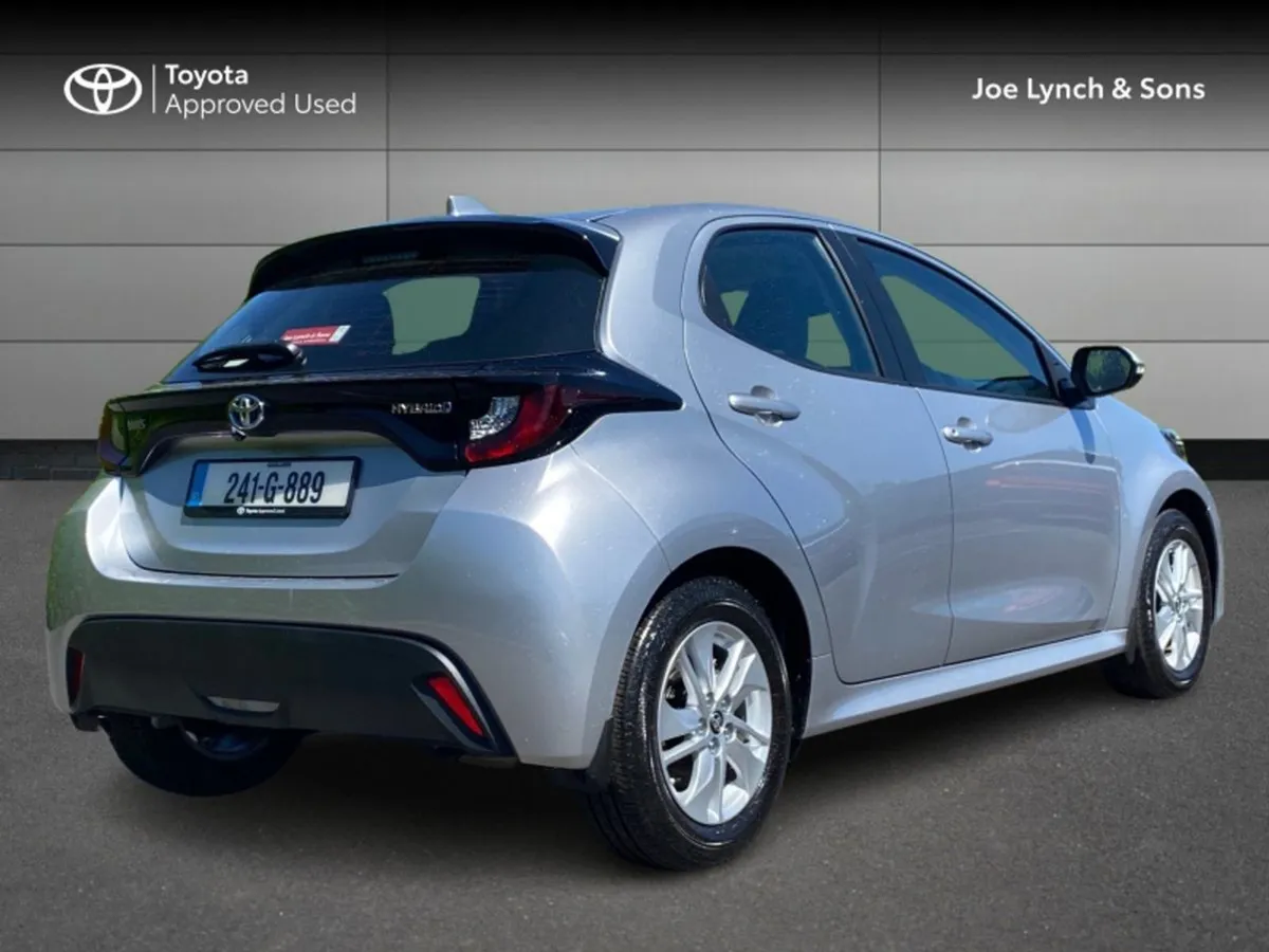 Toyota Yaris Yaris 1.5 Hybrid Luna - Image 2