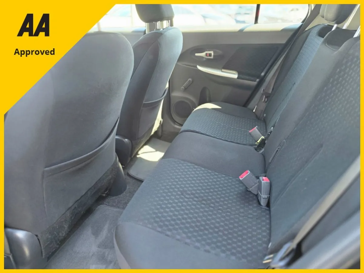 Toyota Urban Cruiser Other 1.33 Terra 4DR 5DR - Image 2